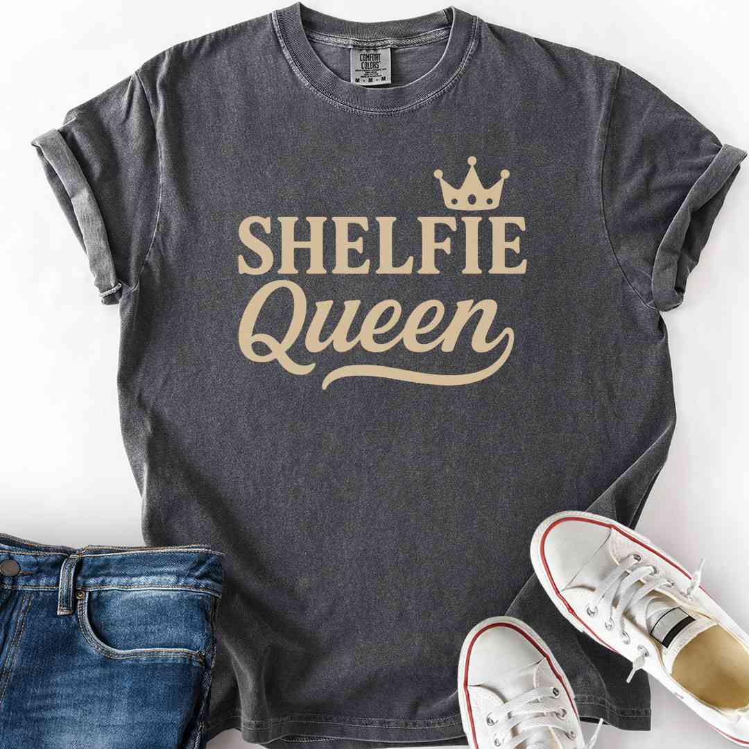 Shelfie Queen T-Shirt