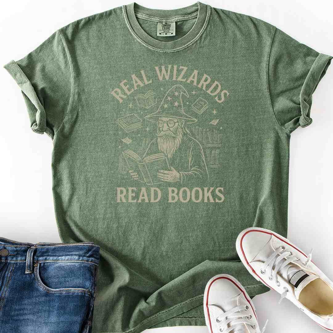 Real Wizards Read Books T-Shirt
