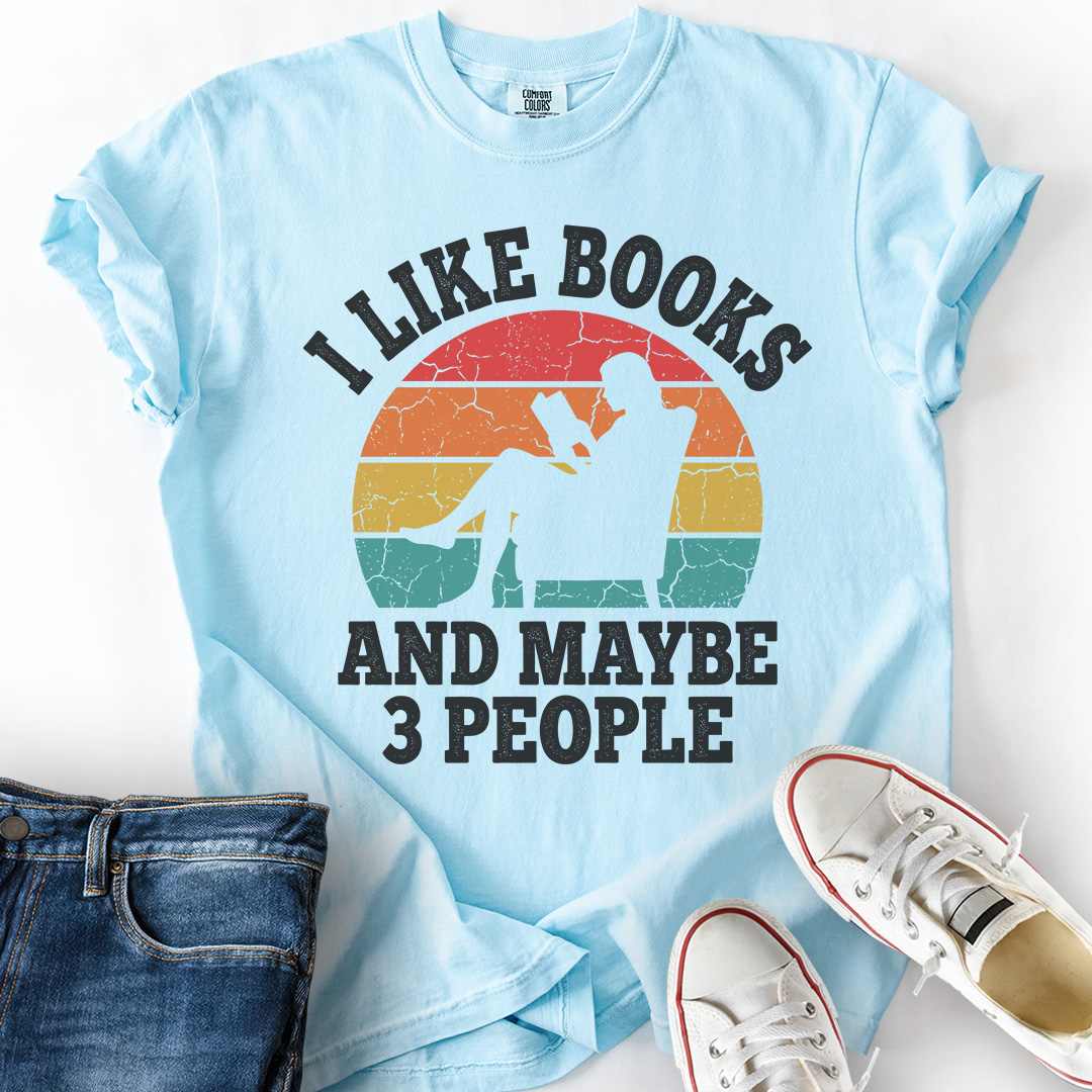 Books And 3 People Retro T-Shirt