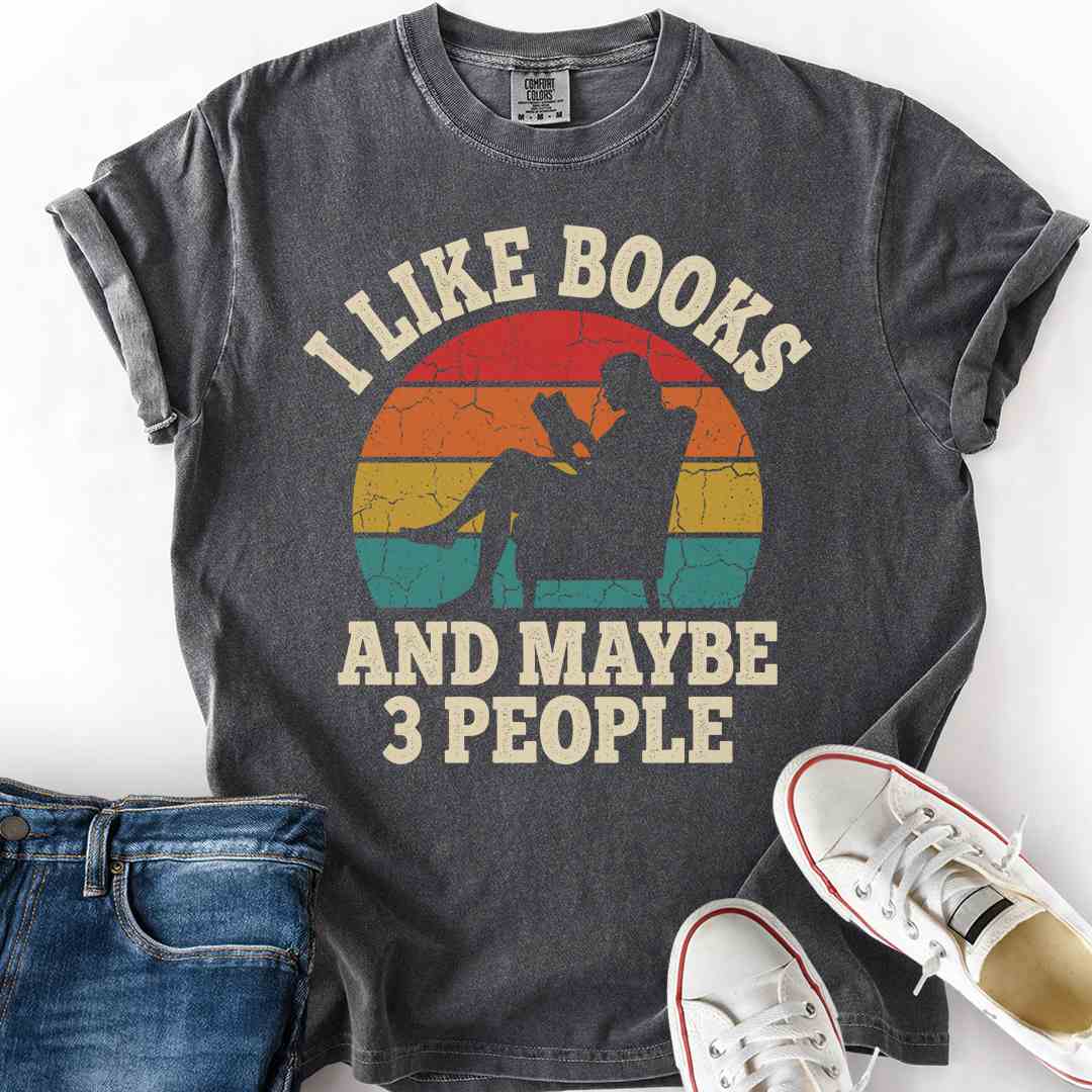 Books And 3 People Retro T-Shirt