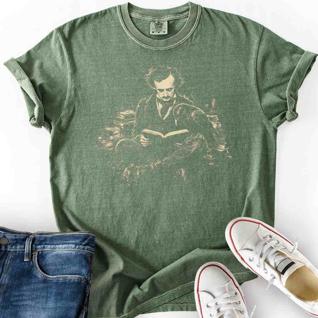 Poe Reading To Raven T-Shirt